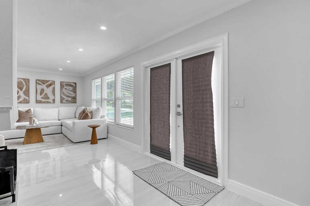 6185 White Oak (1)