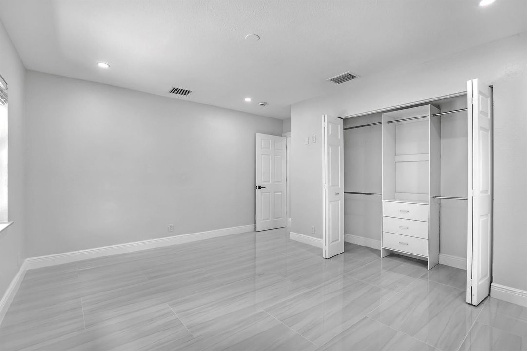 6185 White Oak (44)