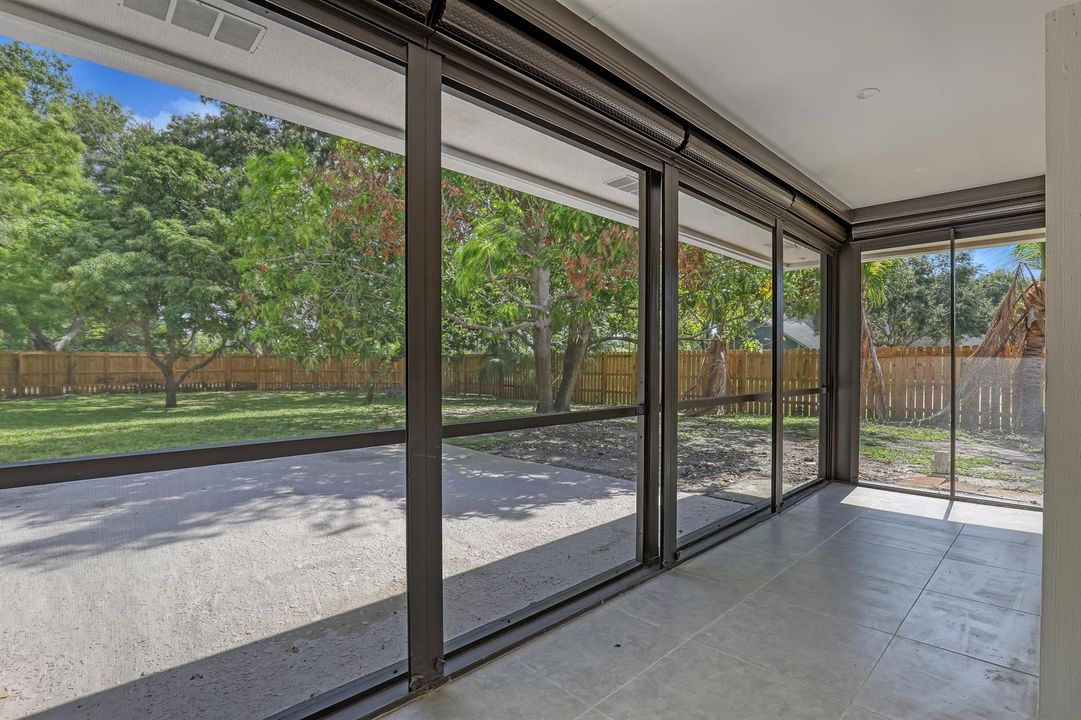 6185 White Oak (50)