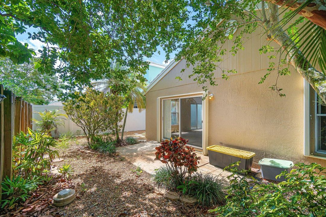 023-6561FernStreet-Margate-FL-33063-SMAL