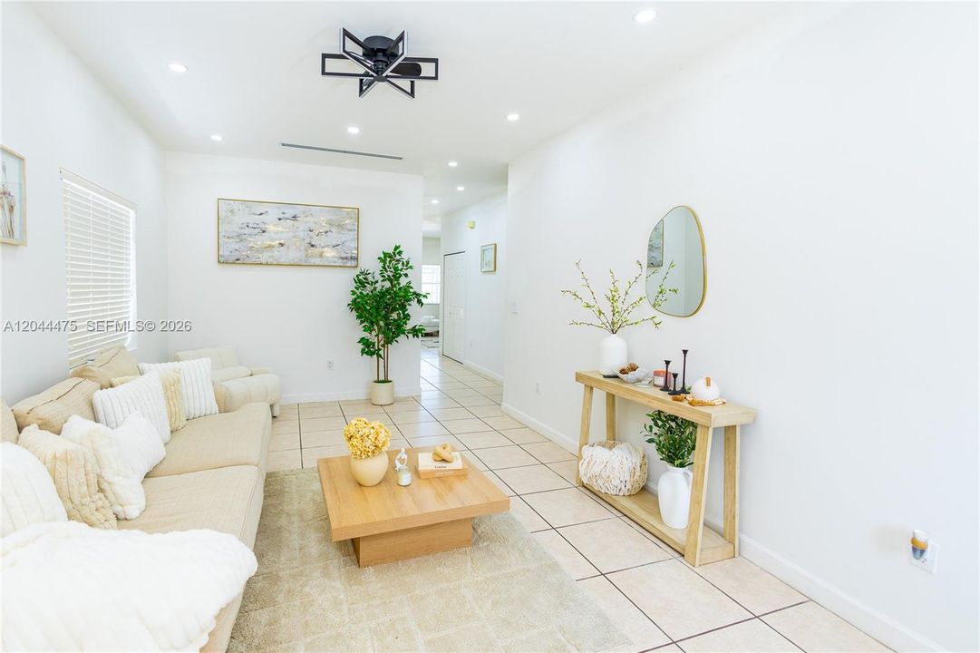 For Sale: $779,900 (3 beds, 2 baths, 1711 Square Feet)