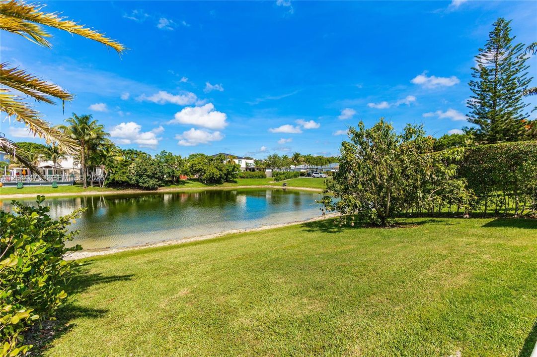 For Sale: $779,900 (3 beds, 2 baths, 1711 Square Feet)