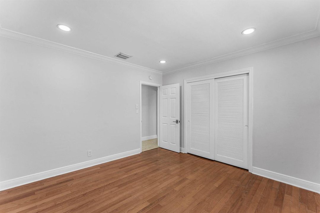 029-1525Southeast6thStreet-DeerfieldBeac