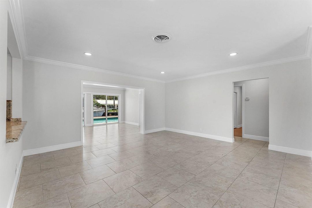 008-1525Southeast6thStreet-DeerfieldBeac