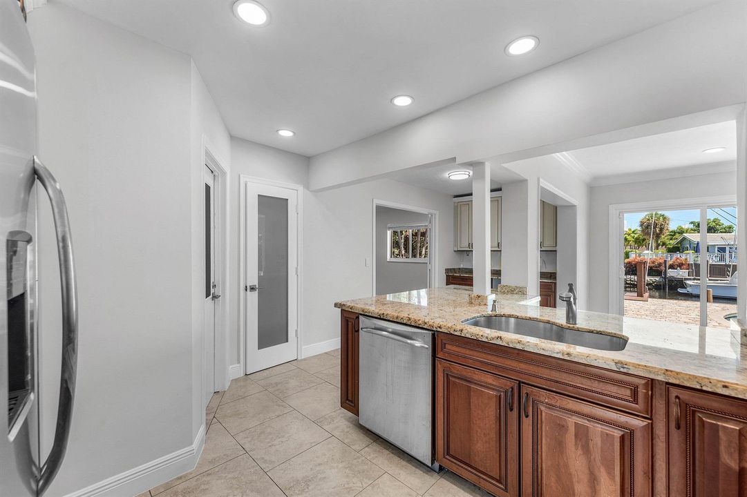 011-1525Southeast6thStreet-DeerfieldBeac