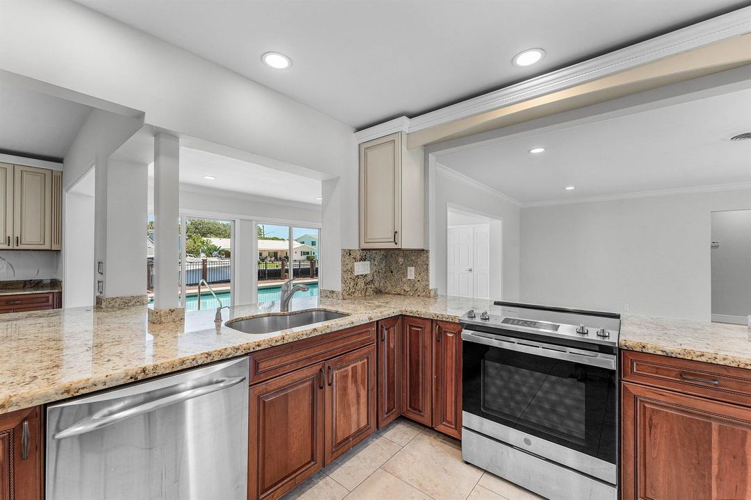 012-1525Southeast6thStreet-DeerfieldBeac
