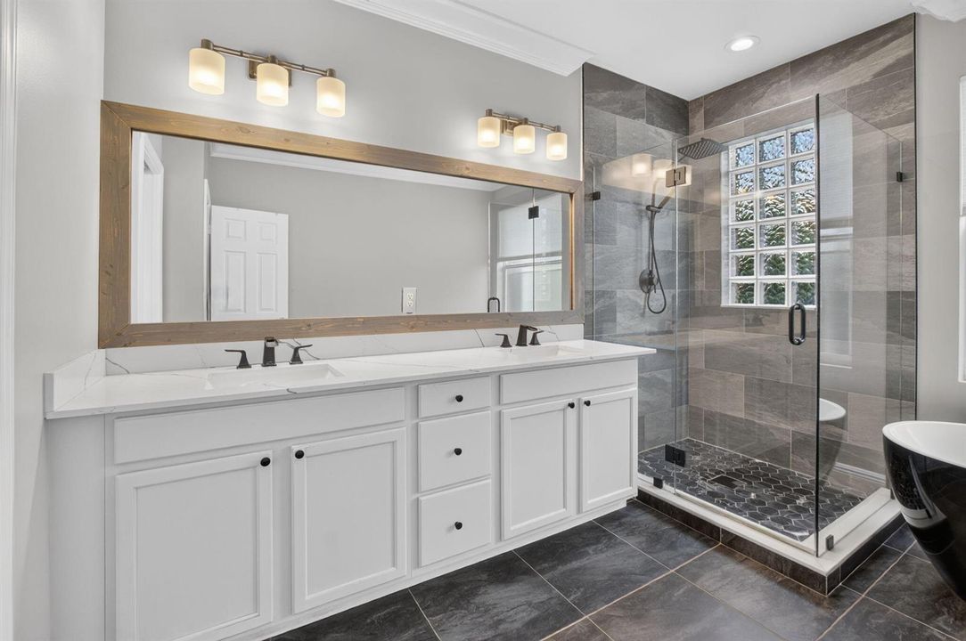 Owners Bathroom