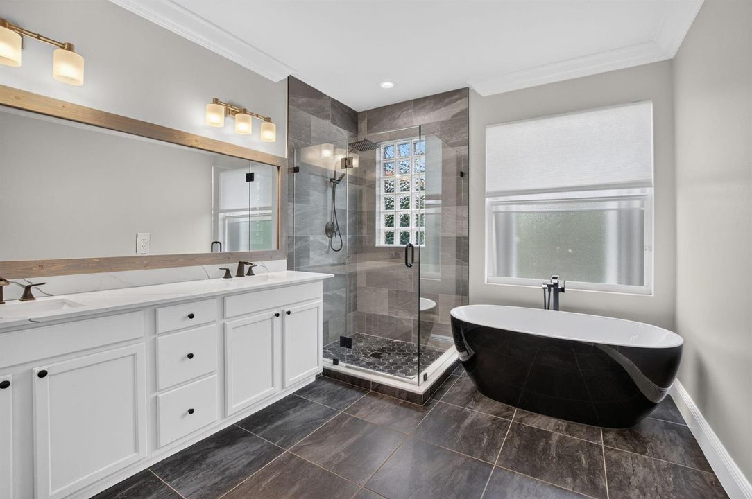 Owners Bathroom