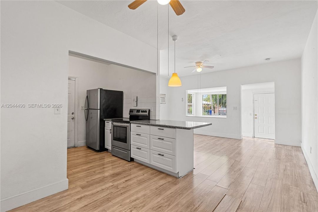 En Venta: $482,900 (0 camas, 0 baños, 1784 Pies cuadrados)