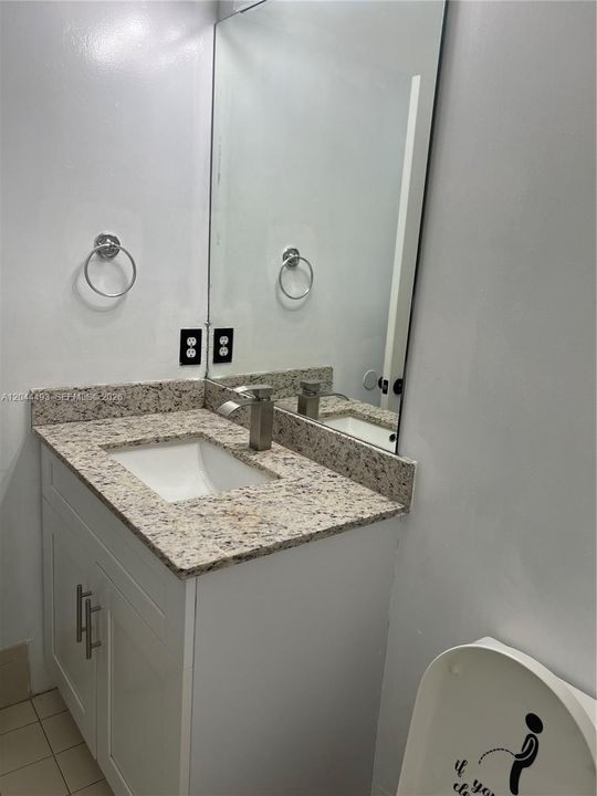 В аренду: $3,200 (3 спален, 3 ванн, 1701 Квадратных фут)