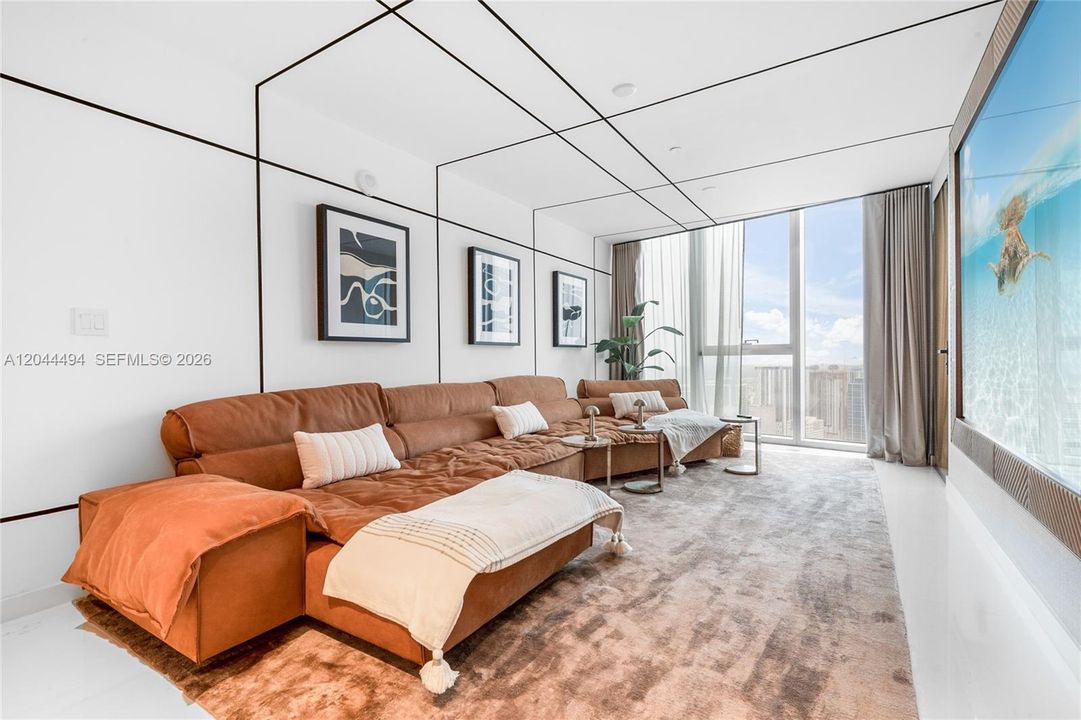 For Rent: $33,000 (3 beds, 5 baths, 3214 Square Feet)
