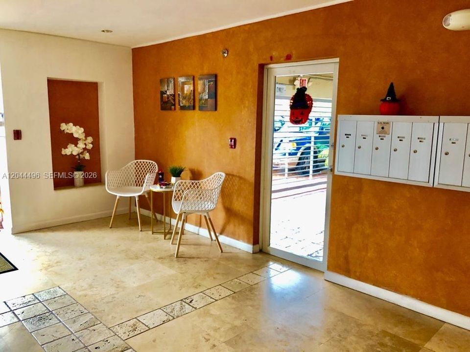 В аренду: $2,400 (2 спален, 1 ванн, 0 Квадратных фут)