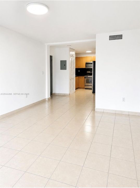 В аренду: $2,400 (2 спален, 1 ванн, 0 Квадратных фут)