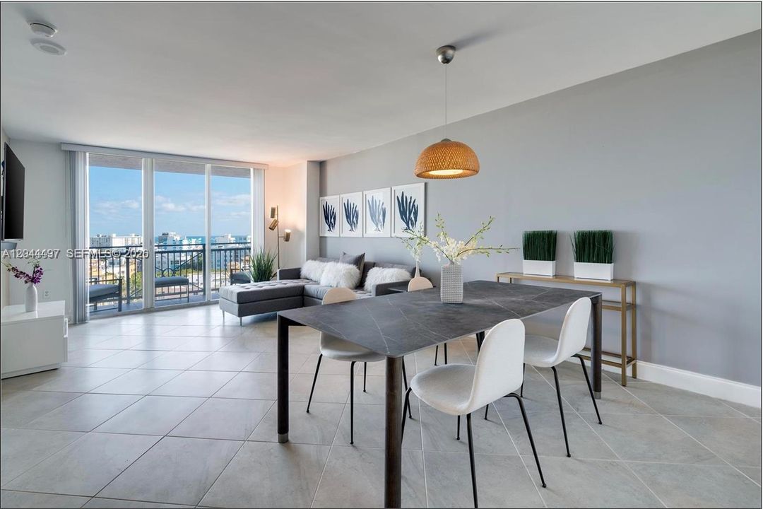 For Rent: $4,100 (1 beds, 1 baths, 740 Square Feet)