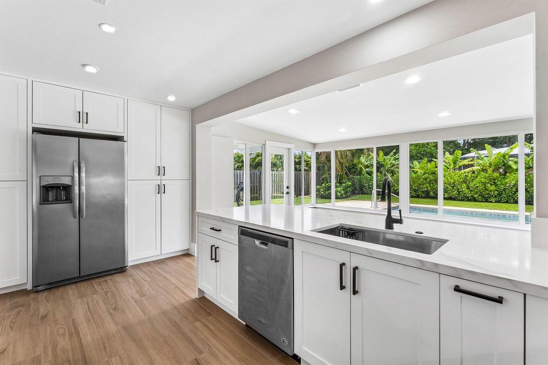 012-945WestwindDrive-NorthPalmBeach-FL-3