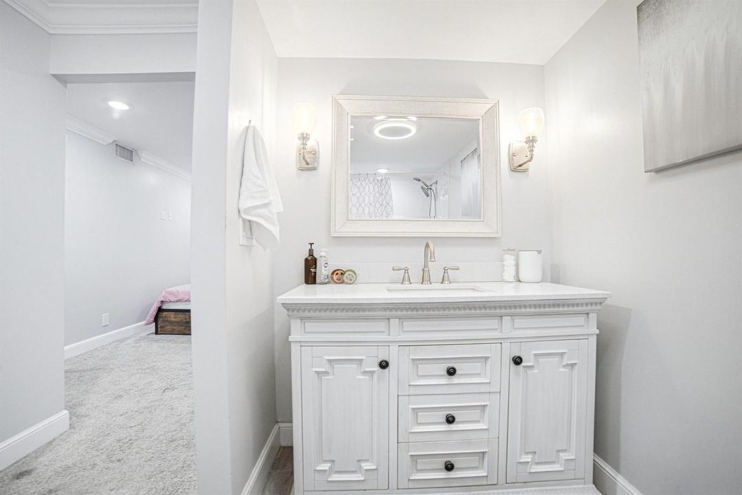 Bedroom1-Bathroom-B