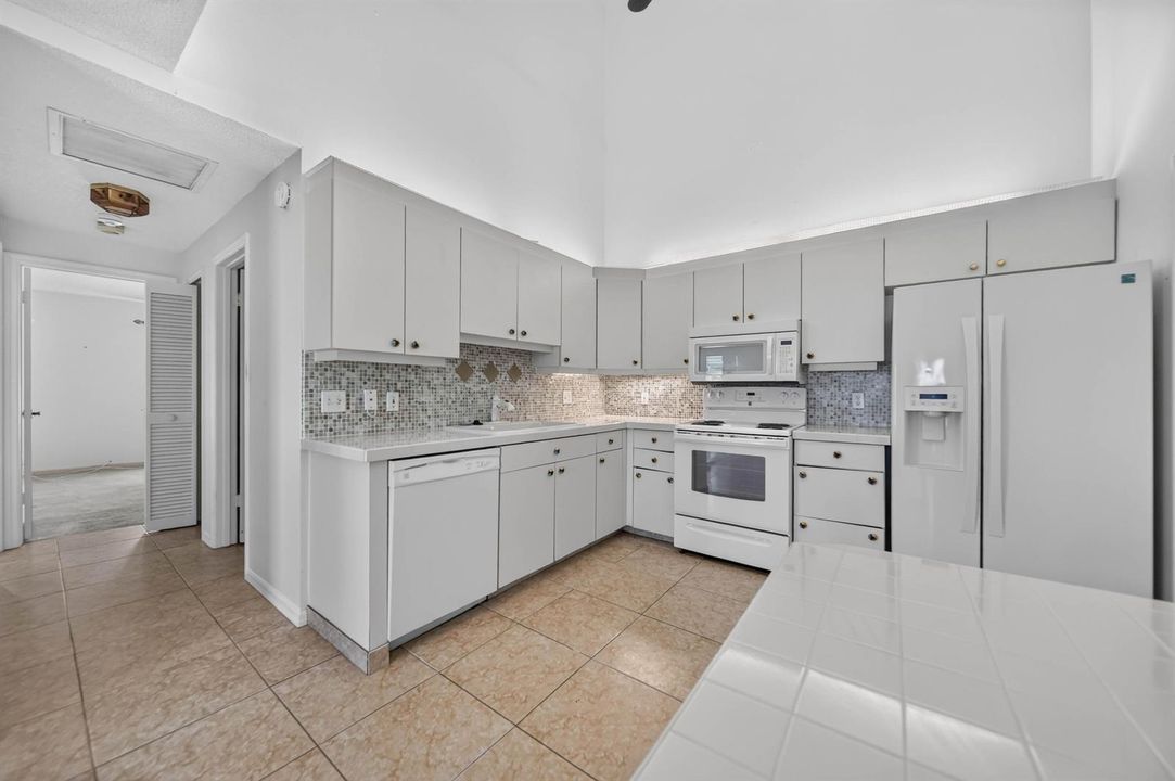 kitchen2.jpg-FULL