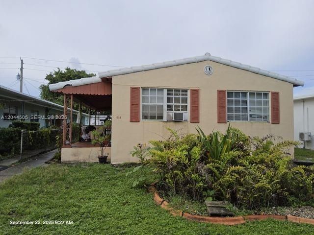 For Sale: $520,000 (0 beds, 0 baths, 1049 Square Feet)
