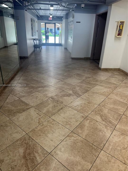 В аренду: $1,800 (1 спален, 1 ванн, 725 Квадратных фут)