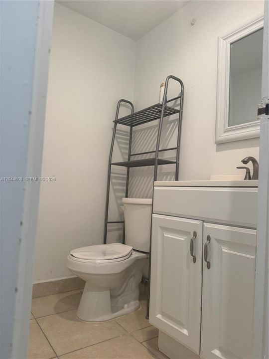 В аренду: $1,800 (1 спален, 1 ванн, 725 Квадратных фут)