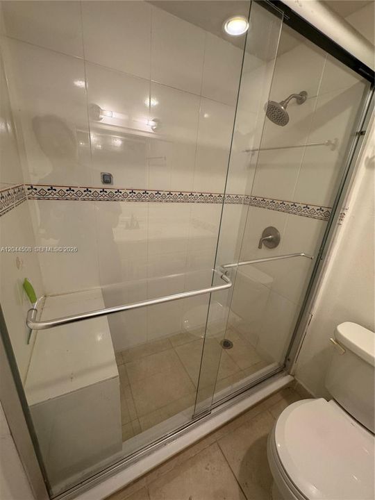 В аренду: $1,800 (1 спален, 1 ванн, 725 Квадратных фут)