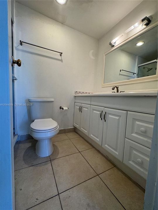 В аренду: $1,800 (1 спален, 1 ванн, 725 Квадратных фут)