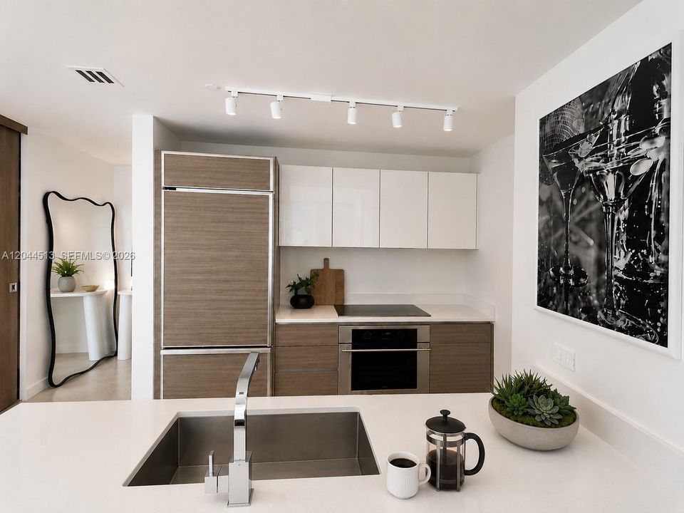 For Rent: $4,000 (1 beds, 1 baths, 877 Square Feet)