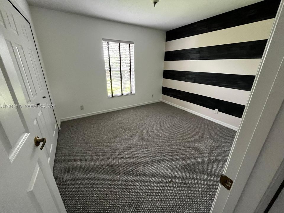En Renta: $2,300 (3 camas, 2 baños, 1330 Pies cuadrados)
