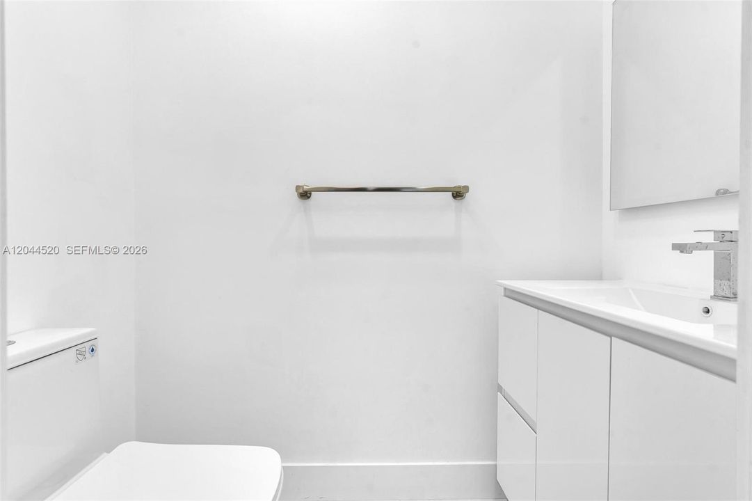 For Rent: $7,800 (4 beds, 2 baths, 2085 Square Feet)