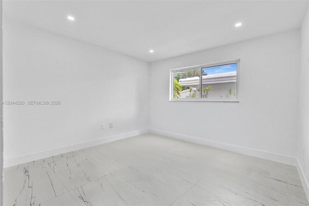 For Rent: $7,800 (4 beds, 2 baths, 2085 Square Feet)