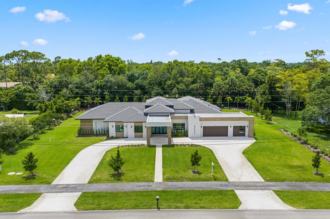14817 Paddock Dr - 82.jpg-FULL