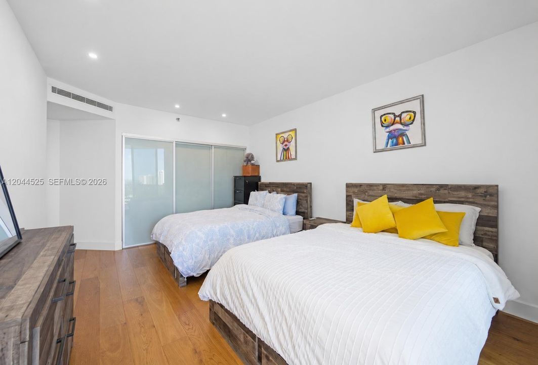 En Venta: $1,499,999 (2 camas, 2 baños, 2370 Pies cuadrados)