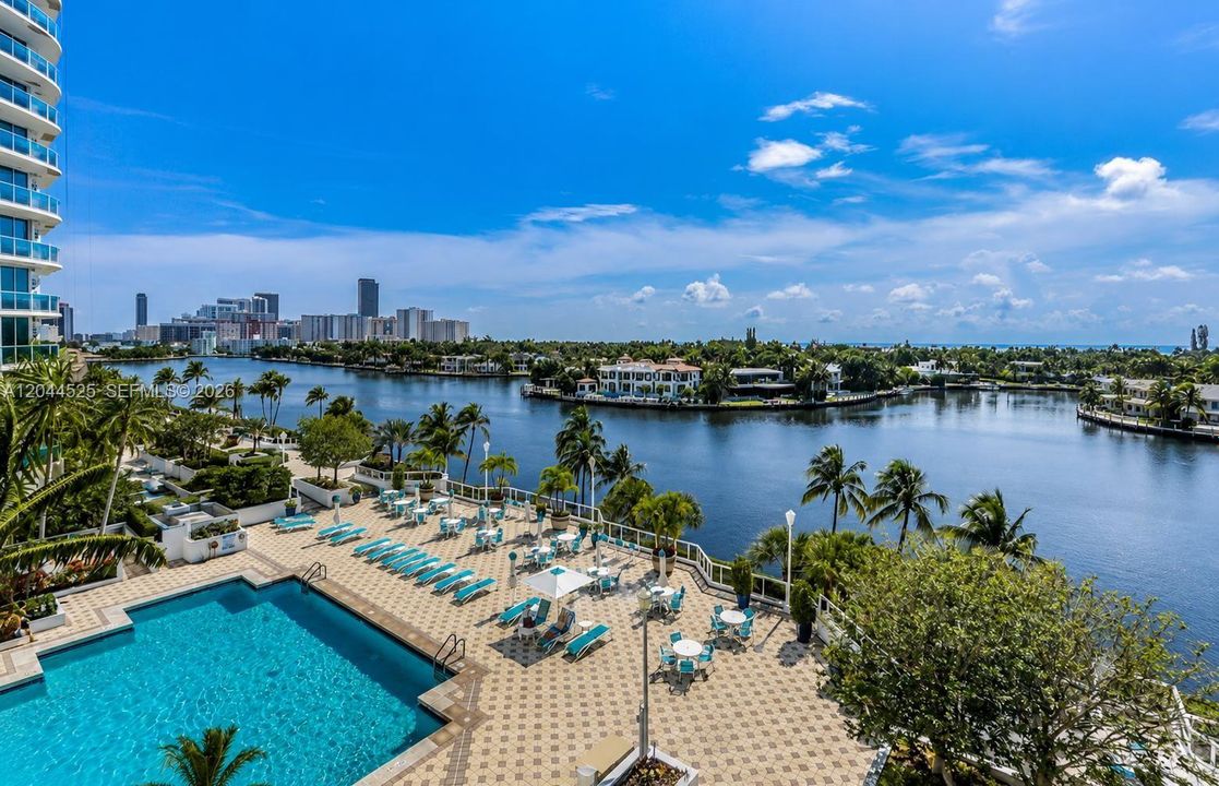 En Venta: $1,499,999 (2 camas, 2 baños, 2370 Pies cuadrados)