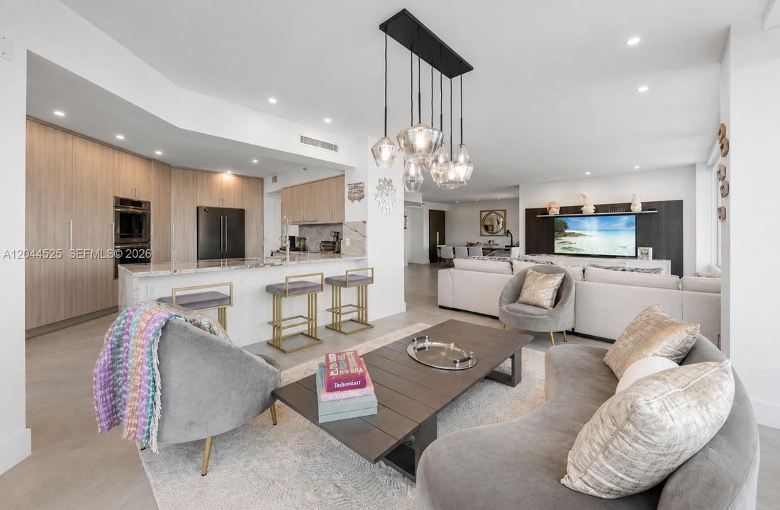 En Venta: $1,499,999 (2 camas, 2 baños, 2370 Pies cuadrados)