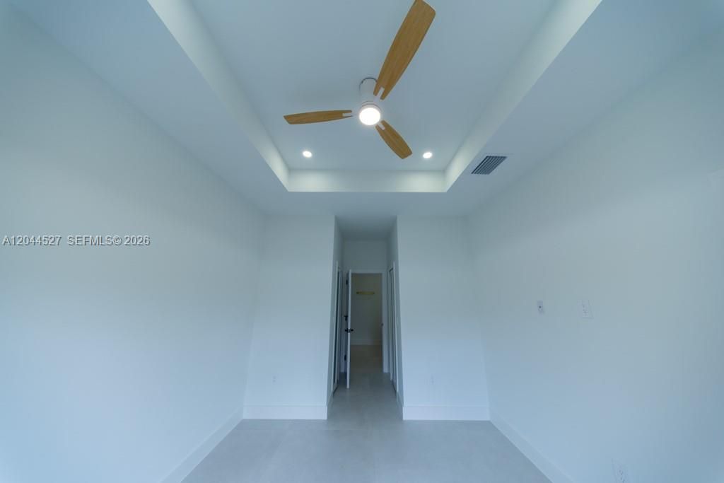 En Venta: $369,900 (4 camas, 2 baños, 0 Pies cuadrados)