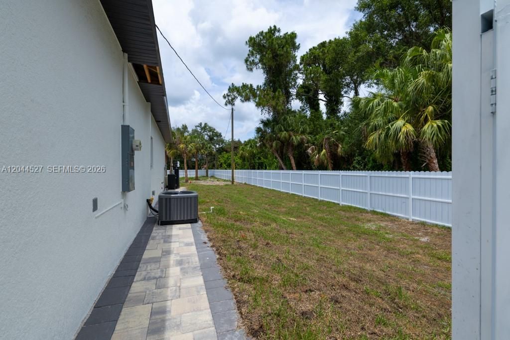 En Venta: $369,900 (4 camas, 2 baños, 0 Pies cuadrados)