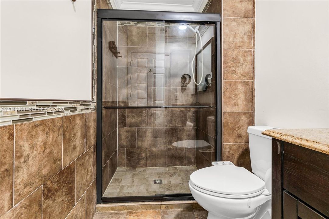 В аренду: $2,400 (2 спален, 2 ванн, 750 Квадратных фут)