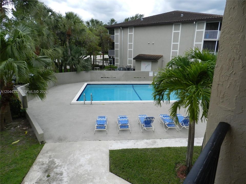 For Rent: $1,790 (2 beds, 2 baths, 933 Square Feet)