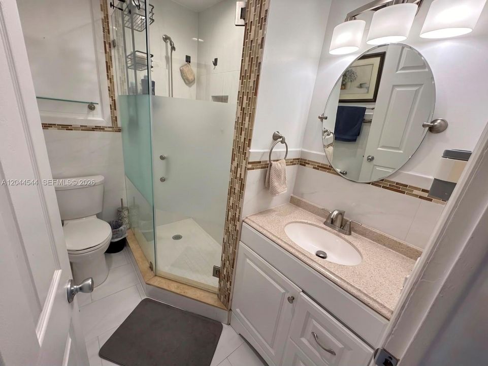 В аренду: $3,300 (3 спален, 1 ванн, 1860 Квадратных фут)