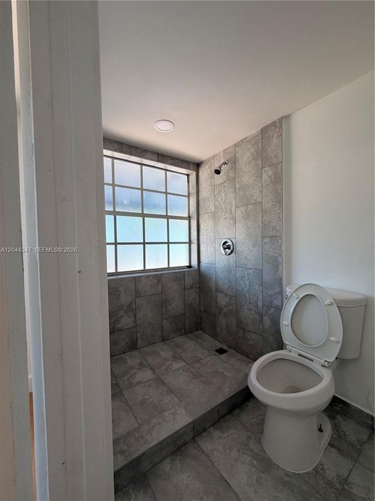 For Rent: $2,700 (2 beds, 2 baths, 1020 Square Feet)