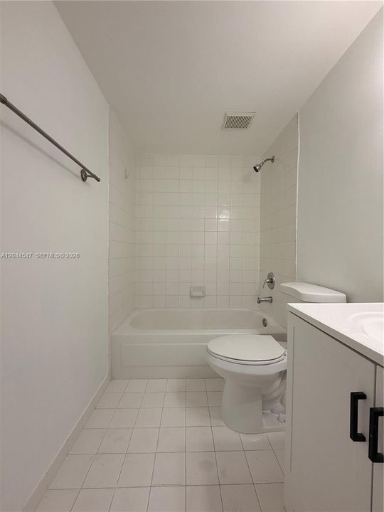 For Rent: $2,700 (2 beds, 2 baths, 1020 Square Feet)