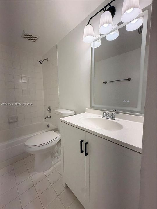 For Rent: $2,700 (2 beds, 2 baths, 1020 Square Feet)