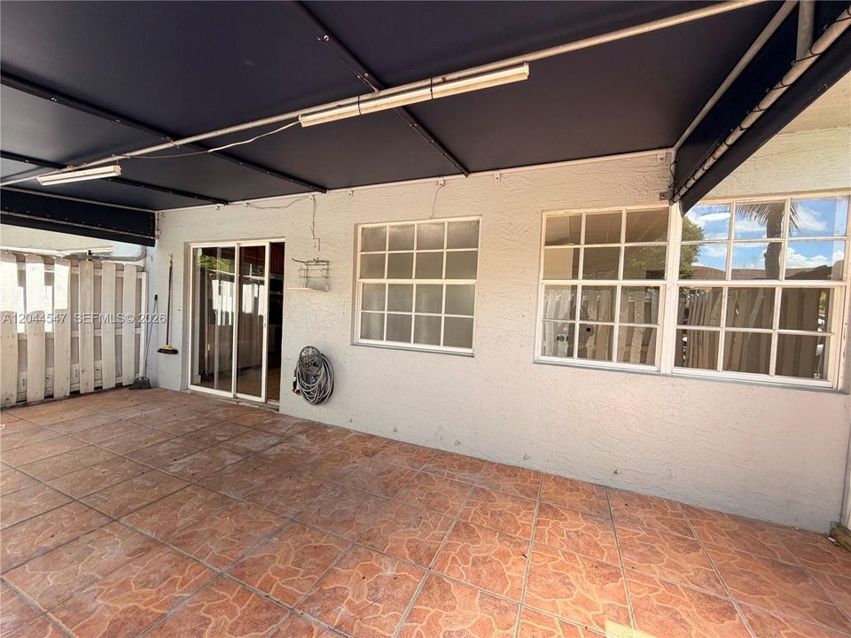 For Rent: $2,700 (2 beds, 2 baths, 1020 Square Feet)