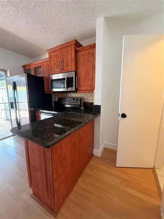 For Rent: $2,700 (2 beds, 2 baths, 1020 Square Feet)
