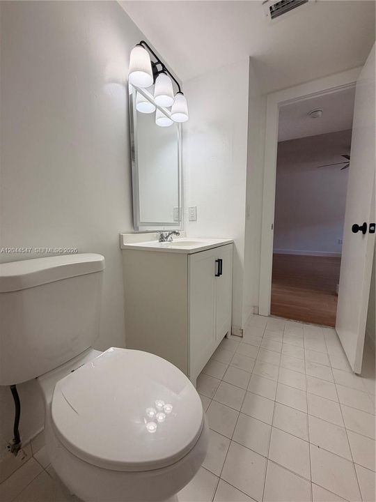 For Rent: $2,700 (2 beds, 2 baths, 1020 Square Feet)