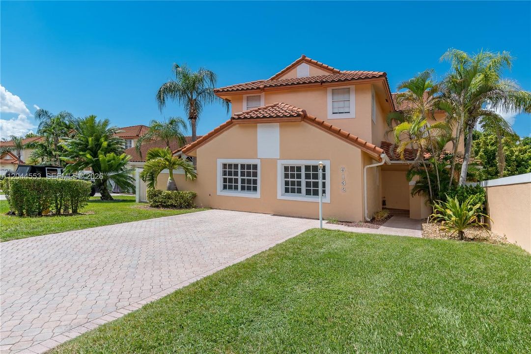 For Sale: $1,100,000 (5 beds, 3 baths, 3175 Square Feet)
