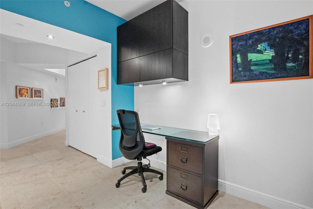 В аренду: $2,600 (1 спален, 1 ванн, 919 Квадратных фут)