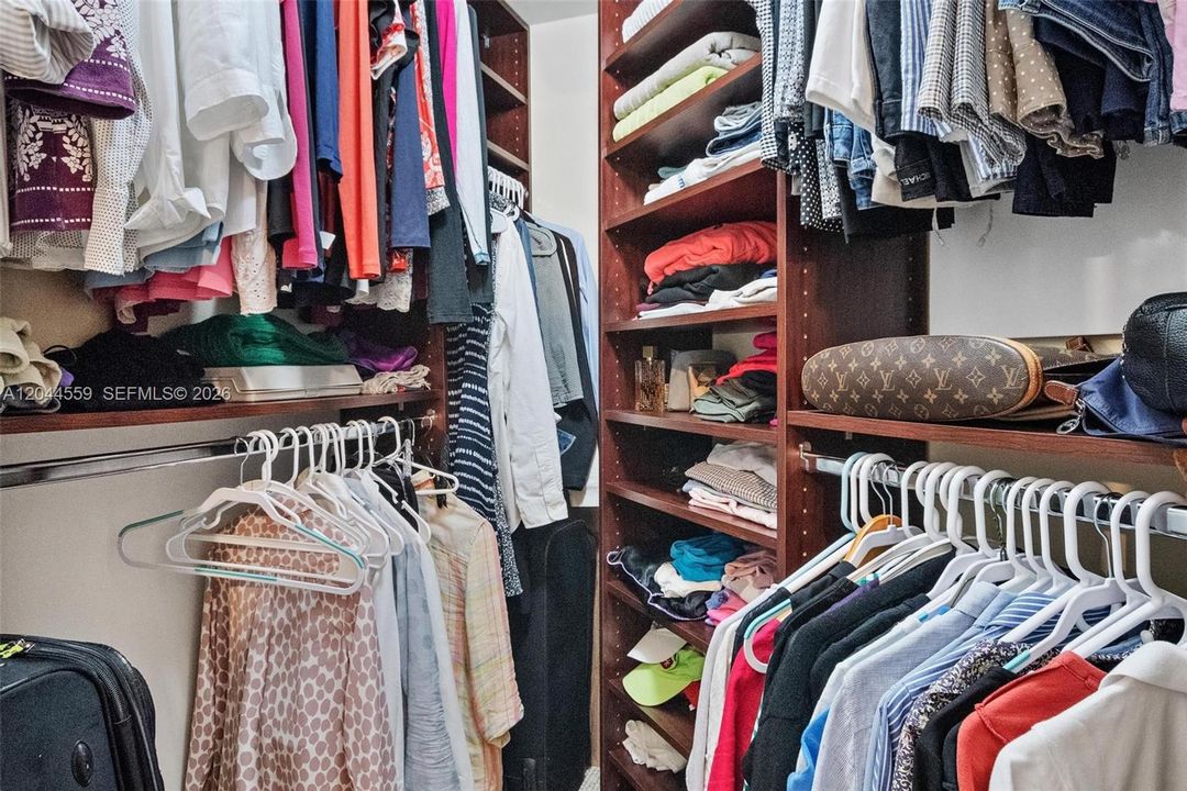 В аренду: $2,600 (1 спален, 1 ванн, 919 Квадратных фут)