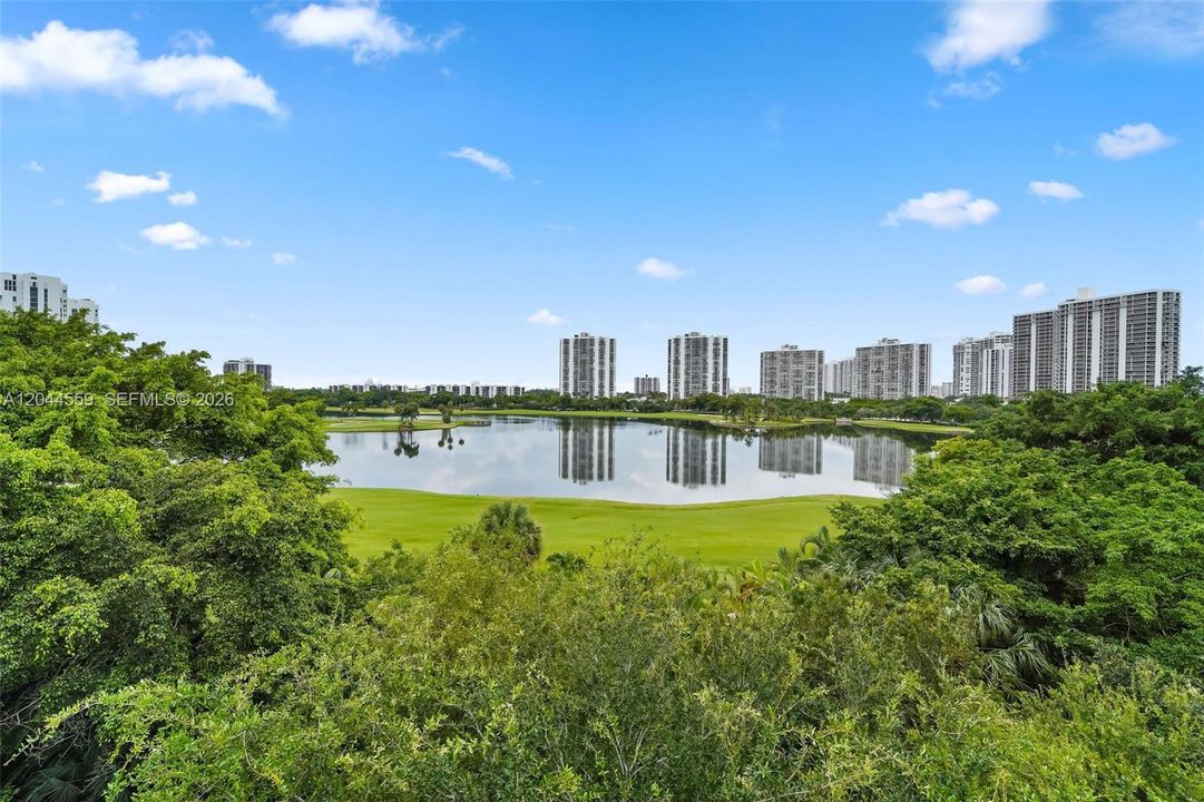 В аренду: $2,600 (1 спален, 1 ванн, 919 Квадратных фут)