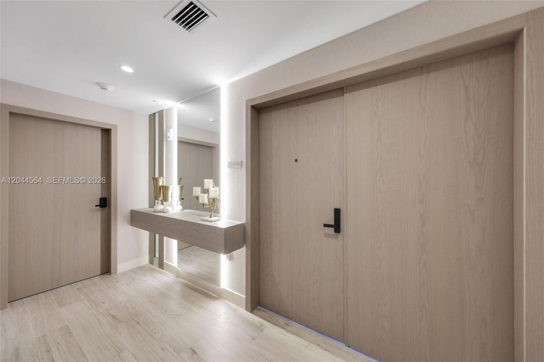 For Sale: $3,750,000 (4 beds, 5 baths, 2686 Square Feet)